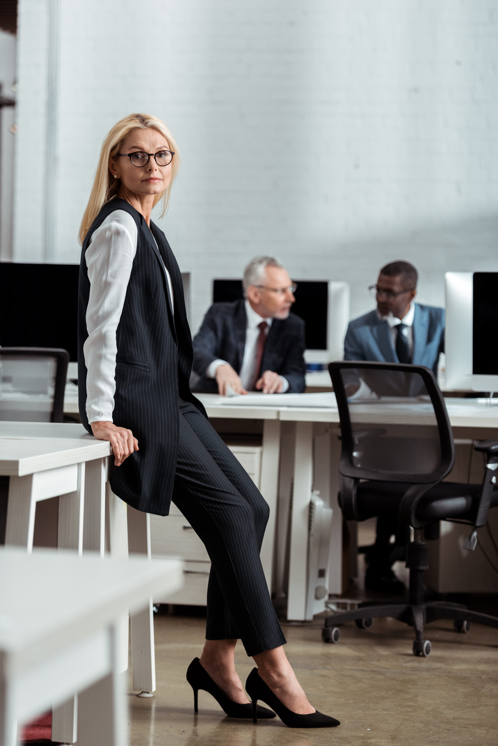 Mujeres emprendedoras participando en una experiencia de crecimiento personal y profesional en 7Evelup