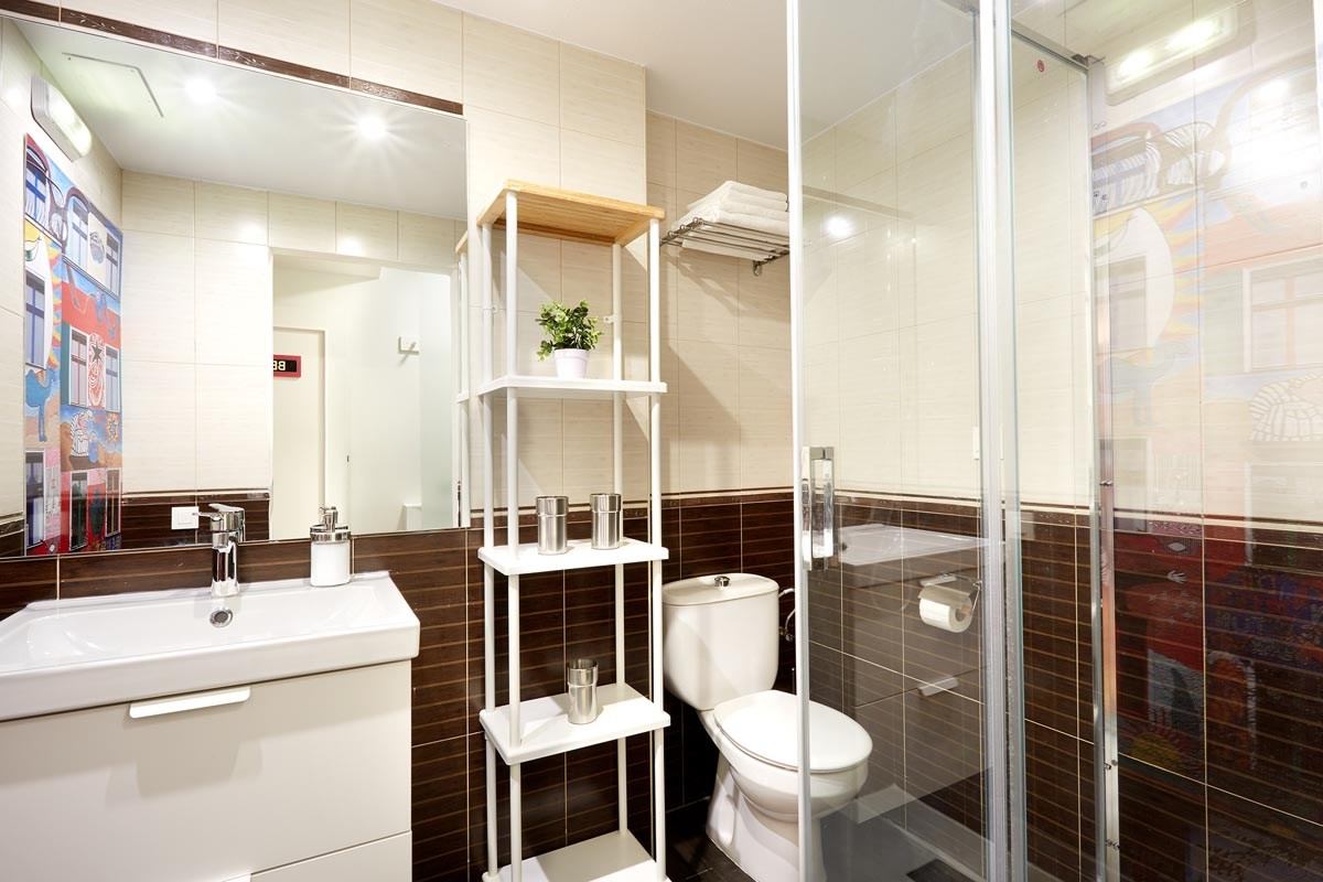 Espacios de trabajo y mentoría de 7evelup, diseñados para impulsar a mujeres empresarias en un entorno profesional y acogedor